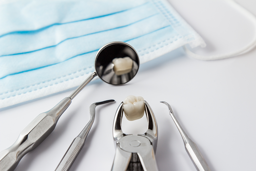 clinica-dental-sevilla-exodoncia-extraccion-cirugia-oral